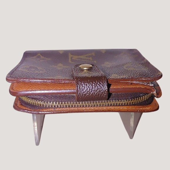 Louis Vuitton Wallet Monogram Compact Brown Leather Snap Closure Zip Coin Pocket - Picture 8 of 13